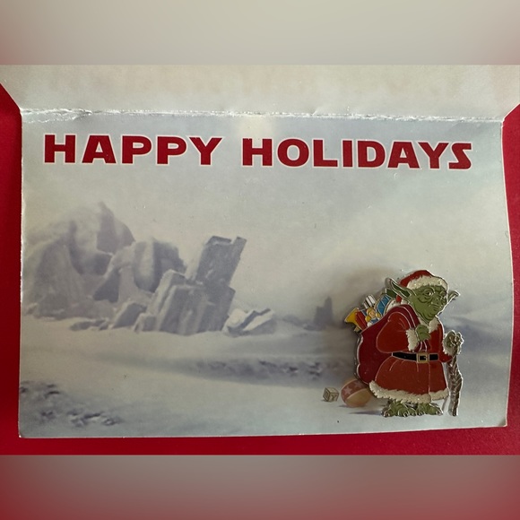 Disney Parks "Silent Knight, Jedi Knight" Christmas Yoda Trading Pin - Picture 2 of 4